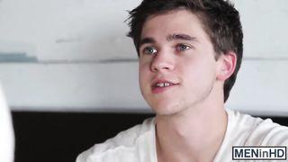 2 giovani ragazzi cornei fuck