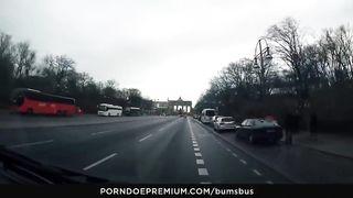 dopo un buon gallo che succhia lei fu assunta